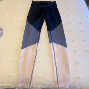 Old Navy Active Leggings - SIZE SMALL